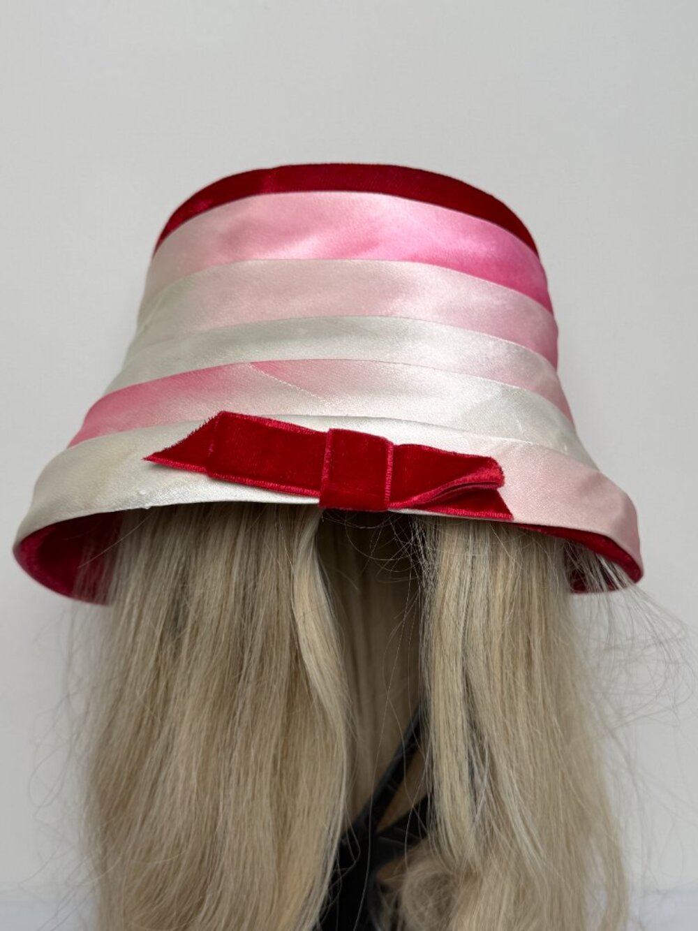 Vintage 60s Pink Ombre Silk Velvet Bow Cloche Bucket Hat - Picture 3 of 11